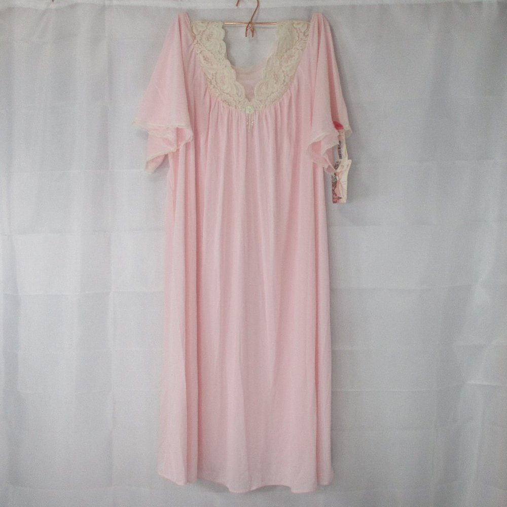 SHADOWLINE Light Pink Nightgown NWT Size Large